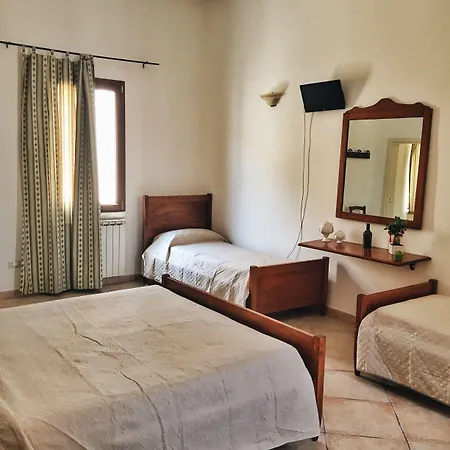 Bed and Breakfast La Al Castello Pulsano