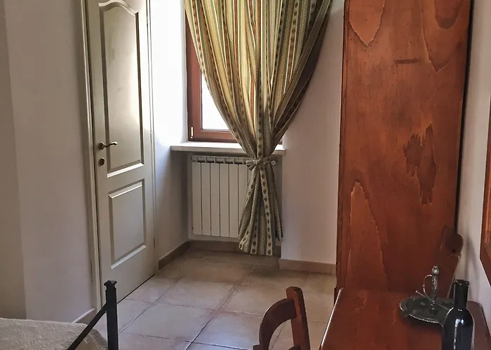 La Al Castello Oda ve Kahvaltı 3*