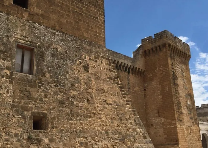 Oda ve Kahvaltı La Al Castello 3*