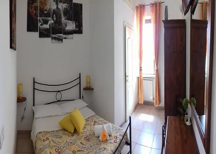 Oda ve Kahvaltı La Al Castello 3*